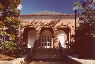 public library in Falls Church VA