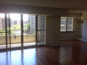 Crystal Gateway living room