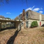 Single-Family in Lake Ridge