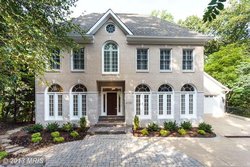 Single-Family in Arlingwood