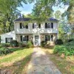 House in 6128 Edgewood Ter, Alexandria VA, 22307.