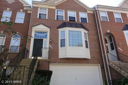 Townhouse in Governors Grove