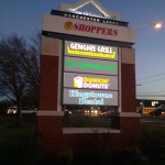 Welcome to Manchester Lakes Shopping Center