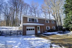 A single family house at 7227 Hadlow Dr Springfield VA 22152