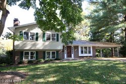 Single-family house at 4824 Willet Dr, Annandale, VA 22003