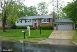 Single-family house at 5700 Barrymore Rd, Centreville, VA 20120