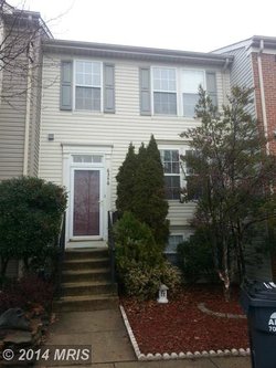 Townhouse at 6325 Saint Timothys Ln, Centreville, VA 20121