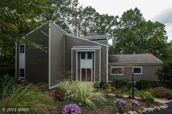 Single-family house at 6364 Evangeline Ln, Alexandria, VA 22312