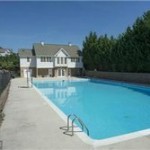 pool at Founders Walk