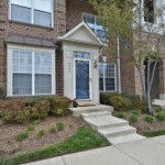townhouse-style cndo