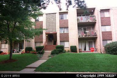 Condos at 2908 KINGS CHAPEL RD, Unit 11 Falls Church VA 22042