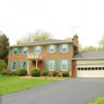 Houses with Garage