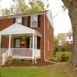Houses with Large Yard