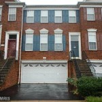 Houses with Garage