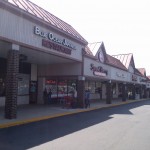 Pickett Shopping Center has Pho Capital