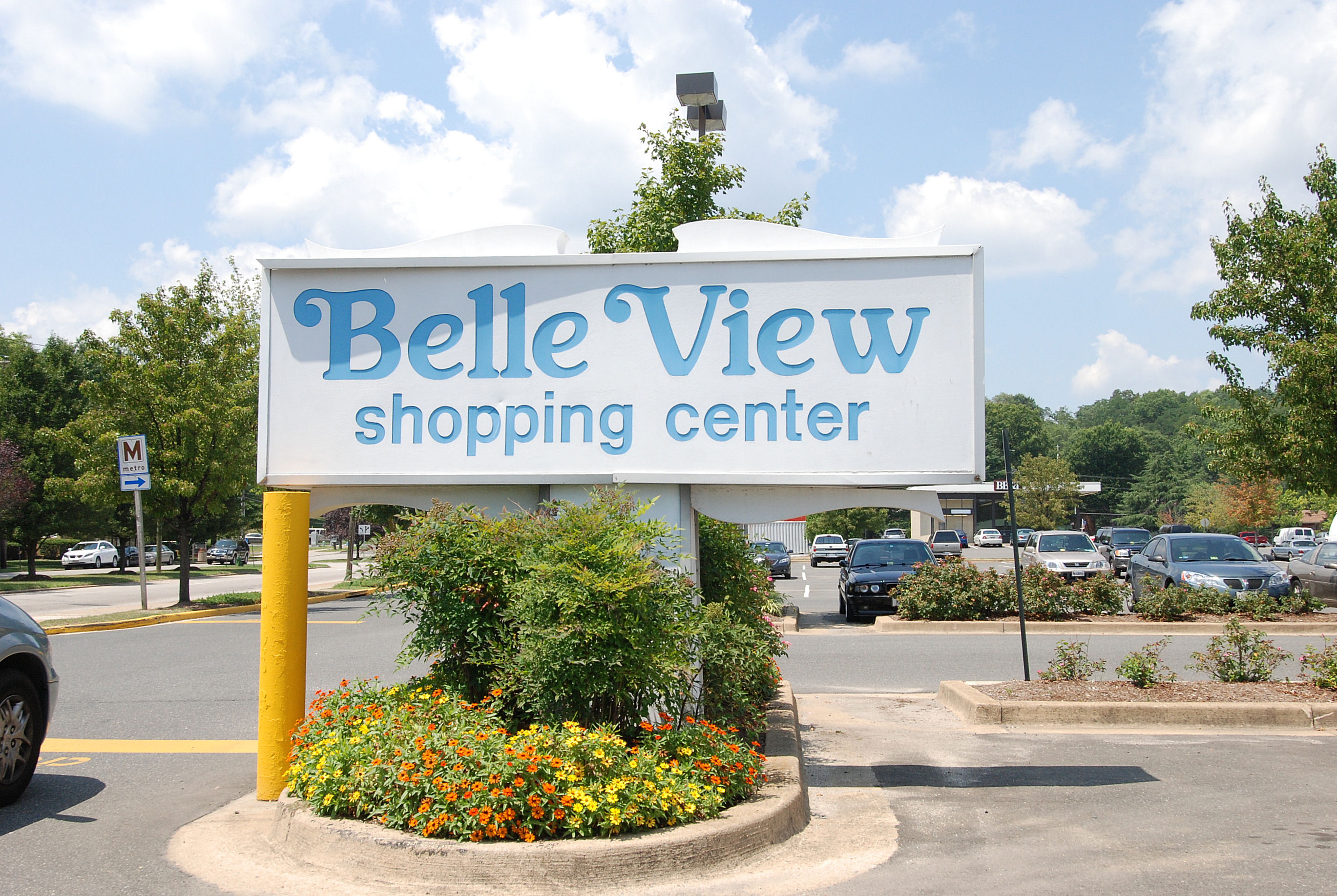 Welcome to the Belle View Shopping Center